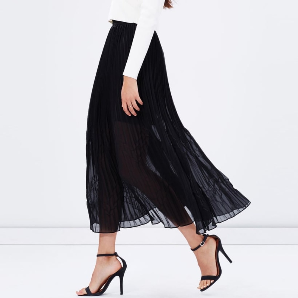 NWT Keepsake the Label Revolve Sheer Skirt